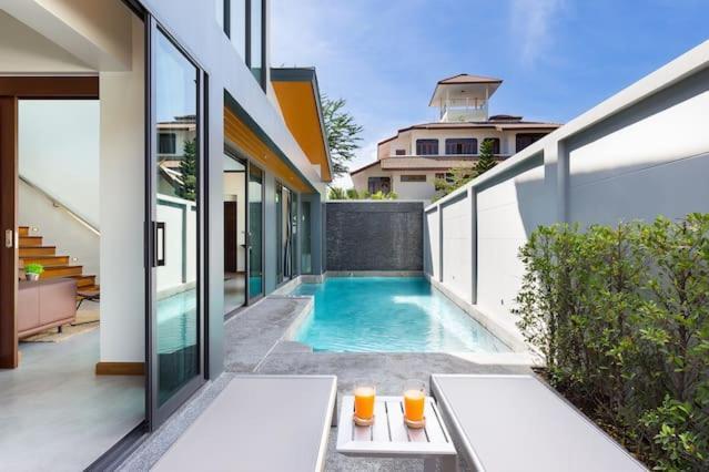 Villa Crystal Two-Bedroom Private Pool Villa プーケット エクステリア 写真