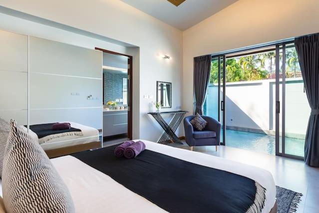 Villa Crystal Two-Bedroom Private Pool Villa プーケット エクステリア 写真
