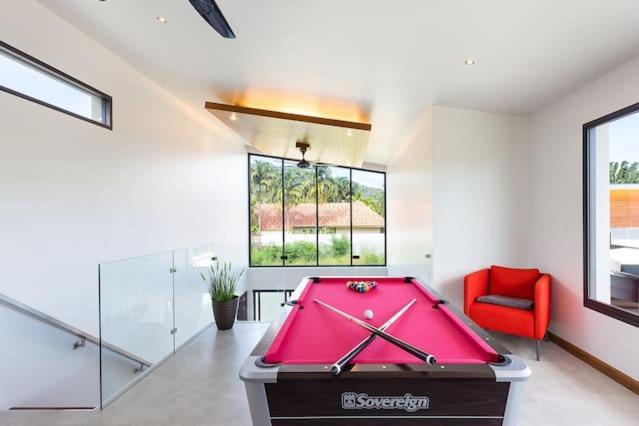Villa Crystal Two-Bedroom Private Pool Villa プーケット エクステリア 写真